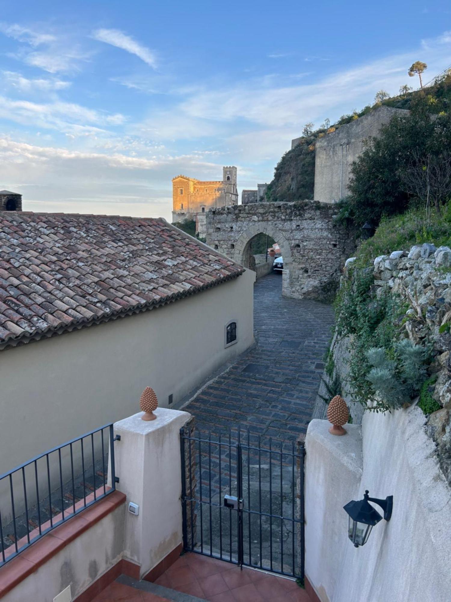 Casa Gambino Bed & Breakfast Savoca Exterior photo