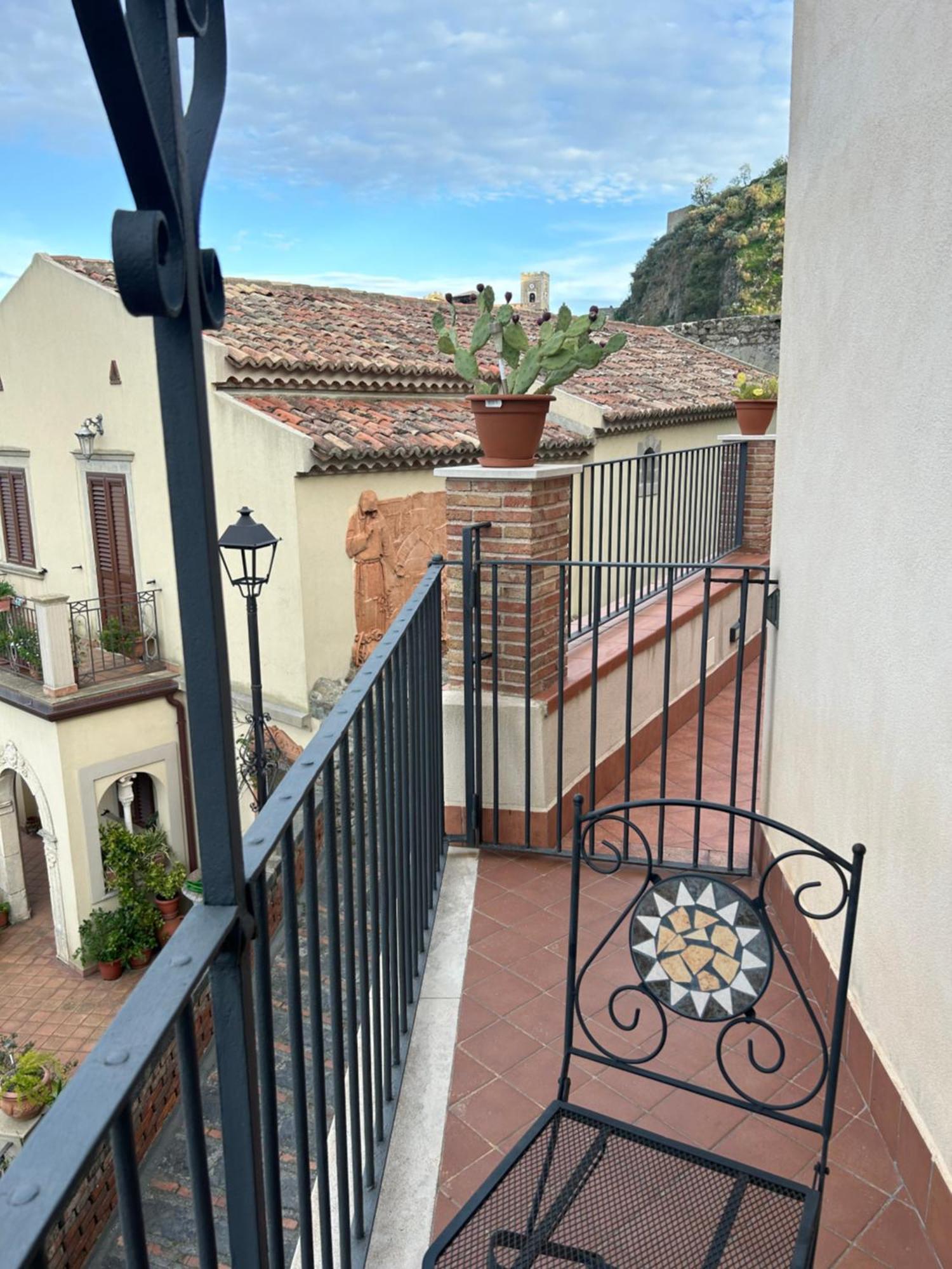Casa Gambino Bed & Breakfast Savoca Exterior photo