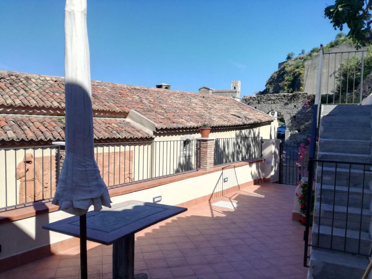Casa Gambino Bed & Breakfast Savoca Exterior photo